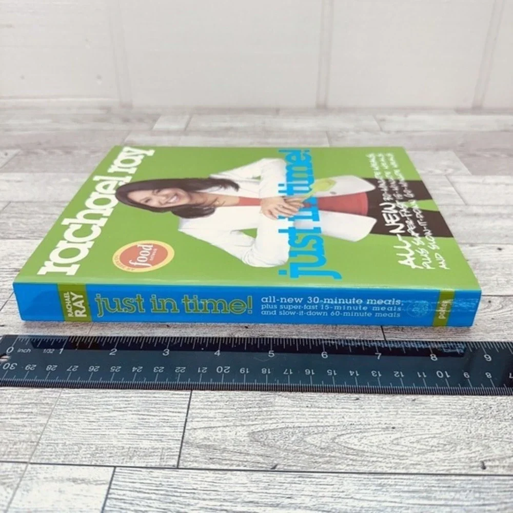 Rachael Ray : Just In‎ Time - Softcover Cookbook - Recipes - YUM!